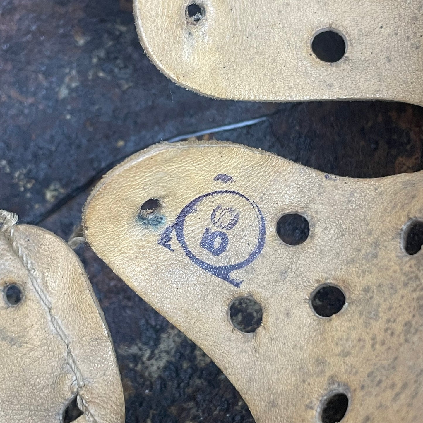 camouflage battle helmet m42