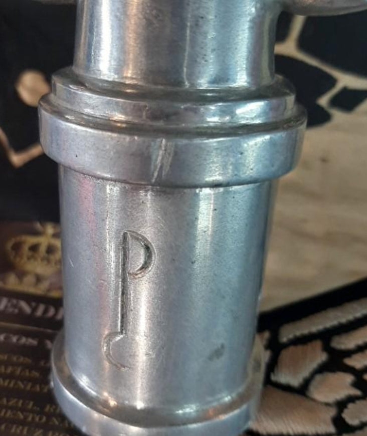 FLAGGE und PFEILSPITZE DES RAD