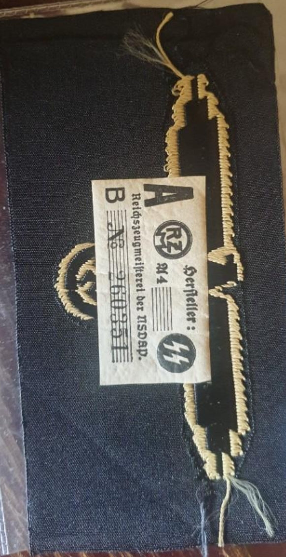 Águila del brazo de las Waffen SS alemanas