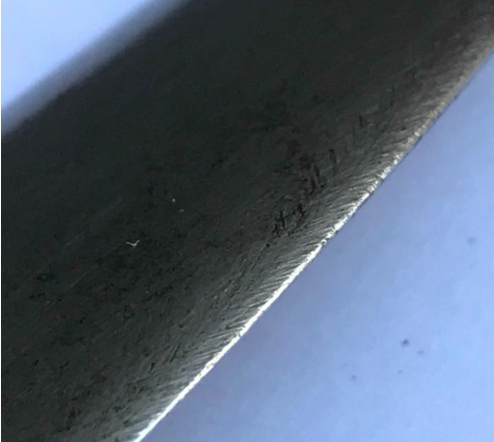 Pequeña daga marroquí. Con su caja de metal.