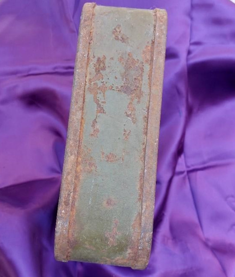 Republican weapons box