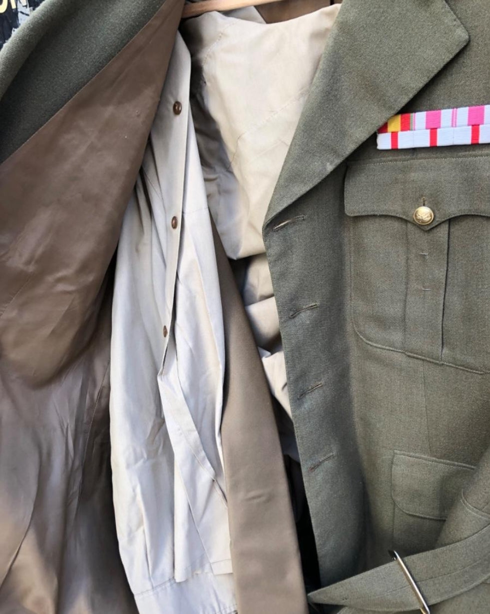 Reguläre Armeeuniform