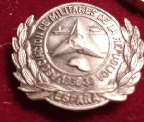 Republican Military Association Buttonhole Pin