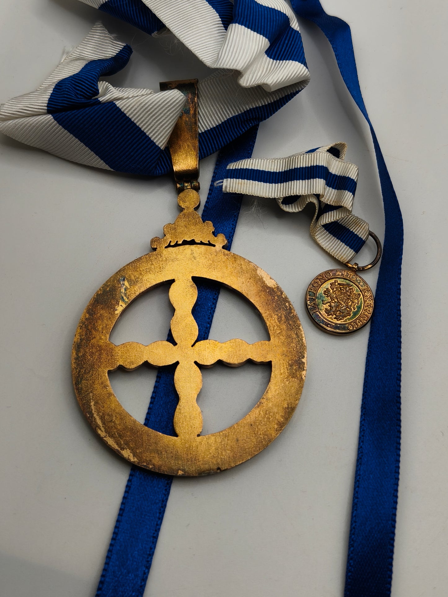 Medalla orden patronato militar. Portugal.