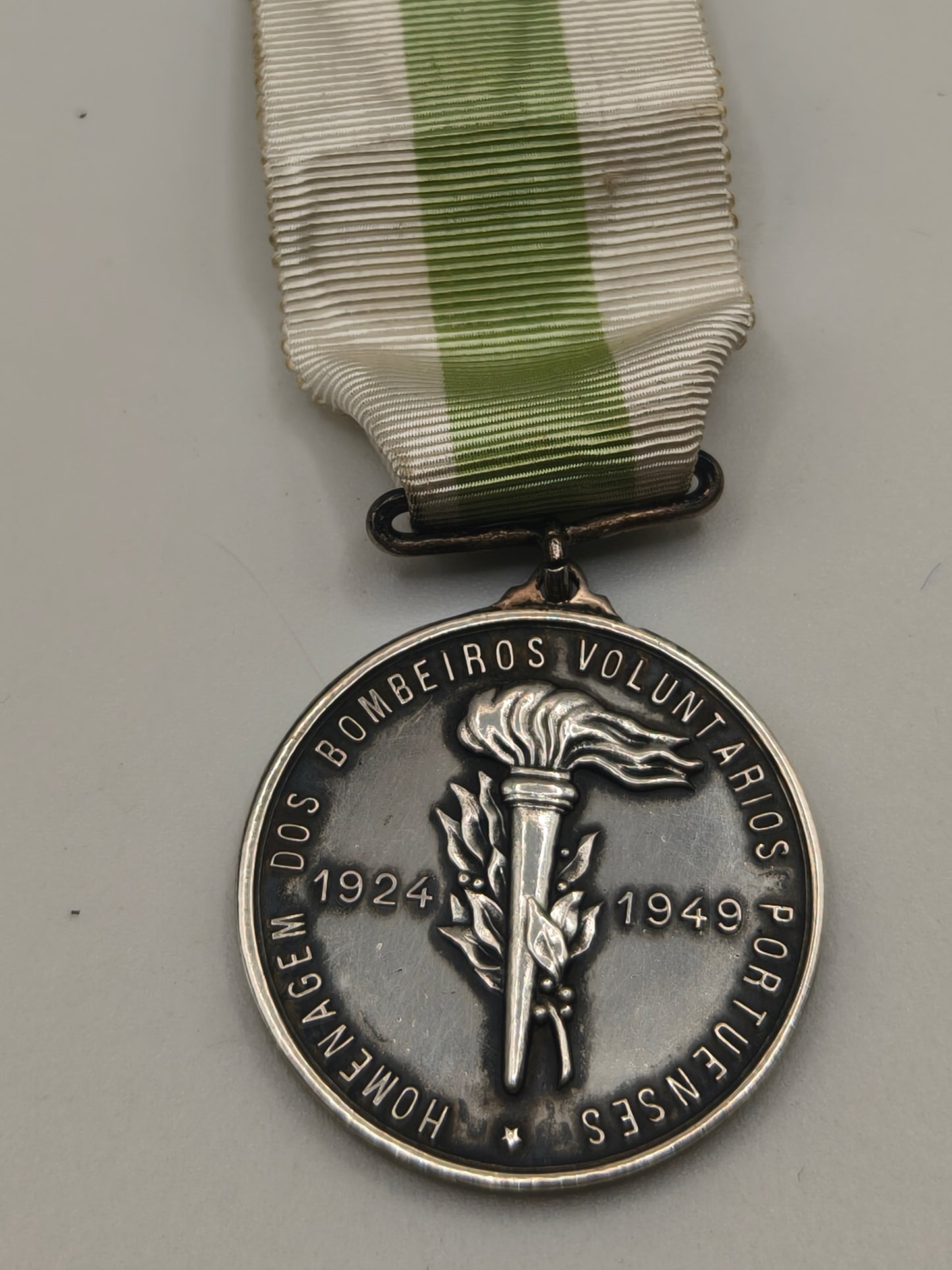 Firefighter medal conmemorative, Guilherme Gomes Fernandes (1849-1949). Porto Portugal.