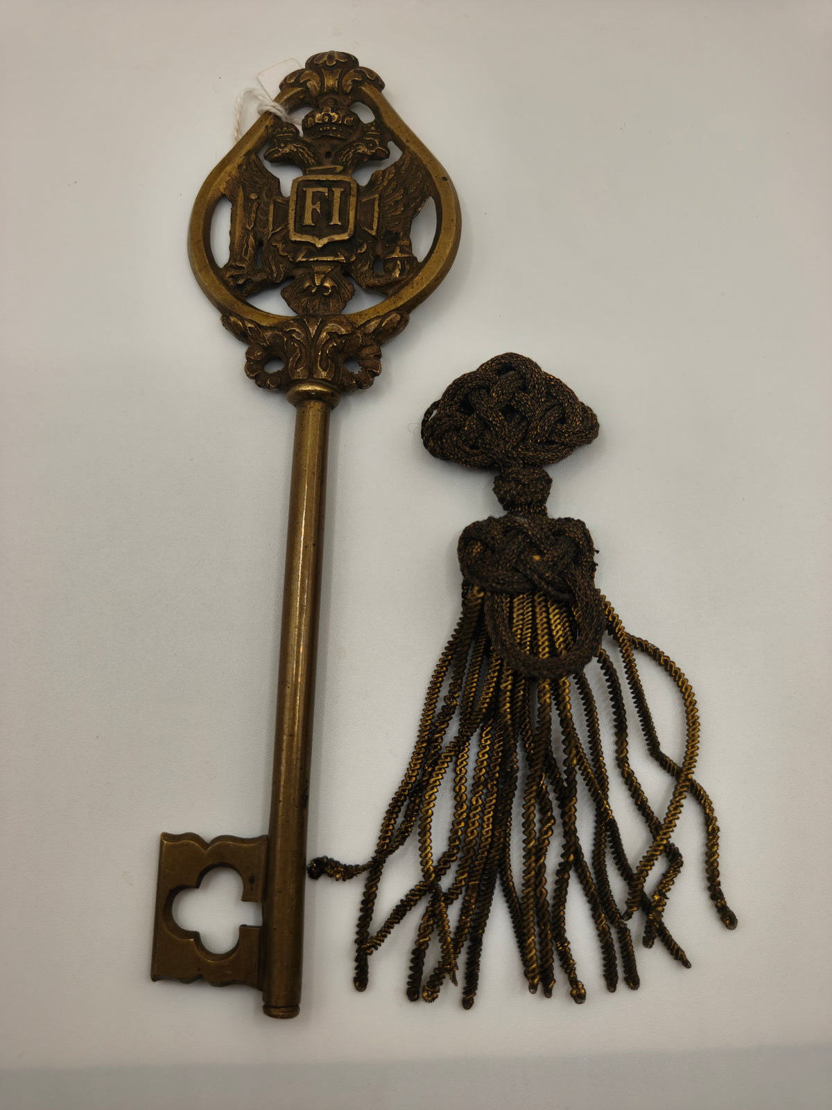 Austro-Hungarian Nobleman Key, Bronce.