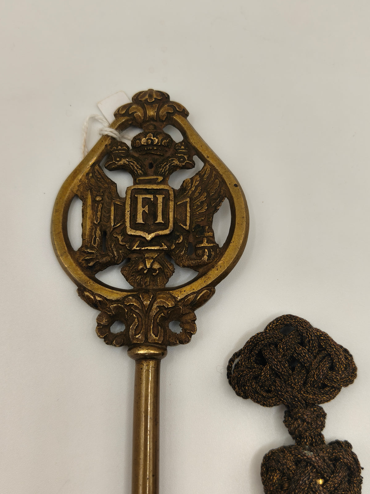 Austro-Hungarian Nobleman Key, Bronce.