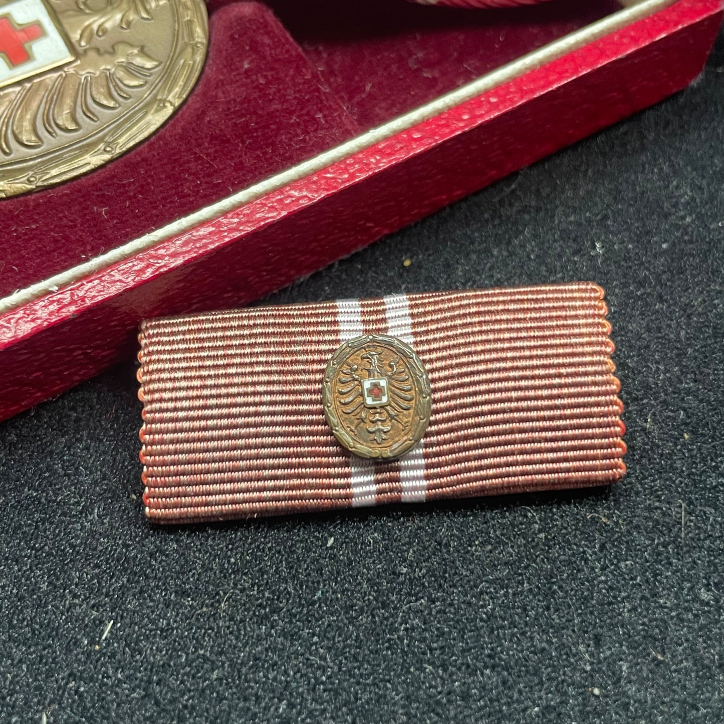 medalla al merito cruz roja alemana ww2