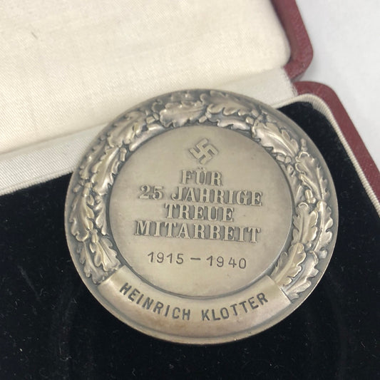 Bank reich medal dedicated to Heinrich