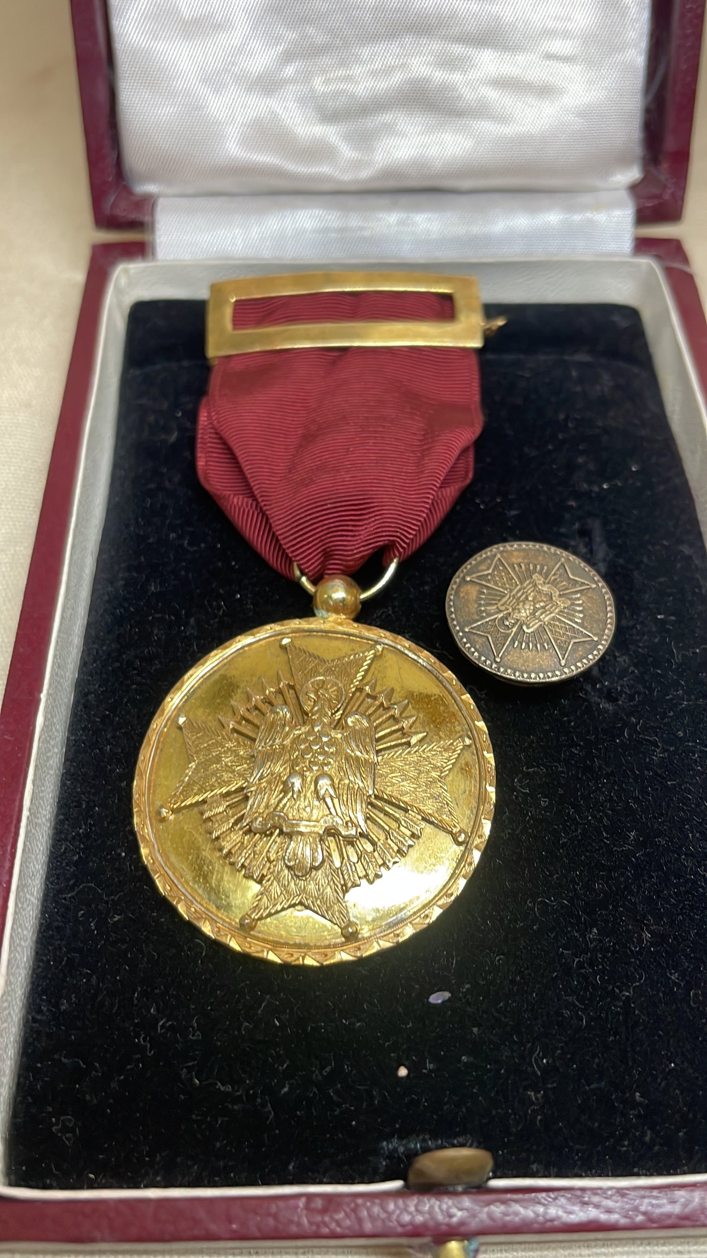 Medaille des Orden Cisneros Franco