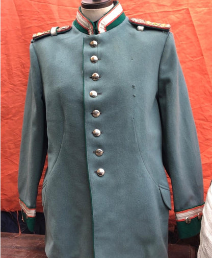 Deutsche Uniform aus dem Ersten Weltkrieg 