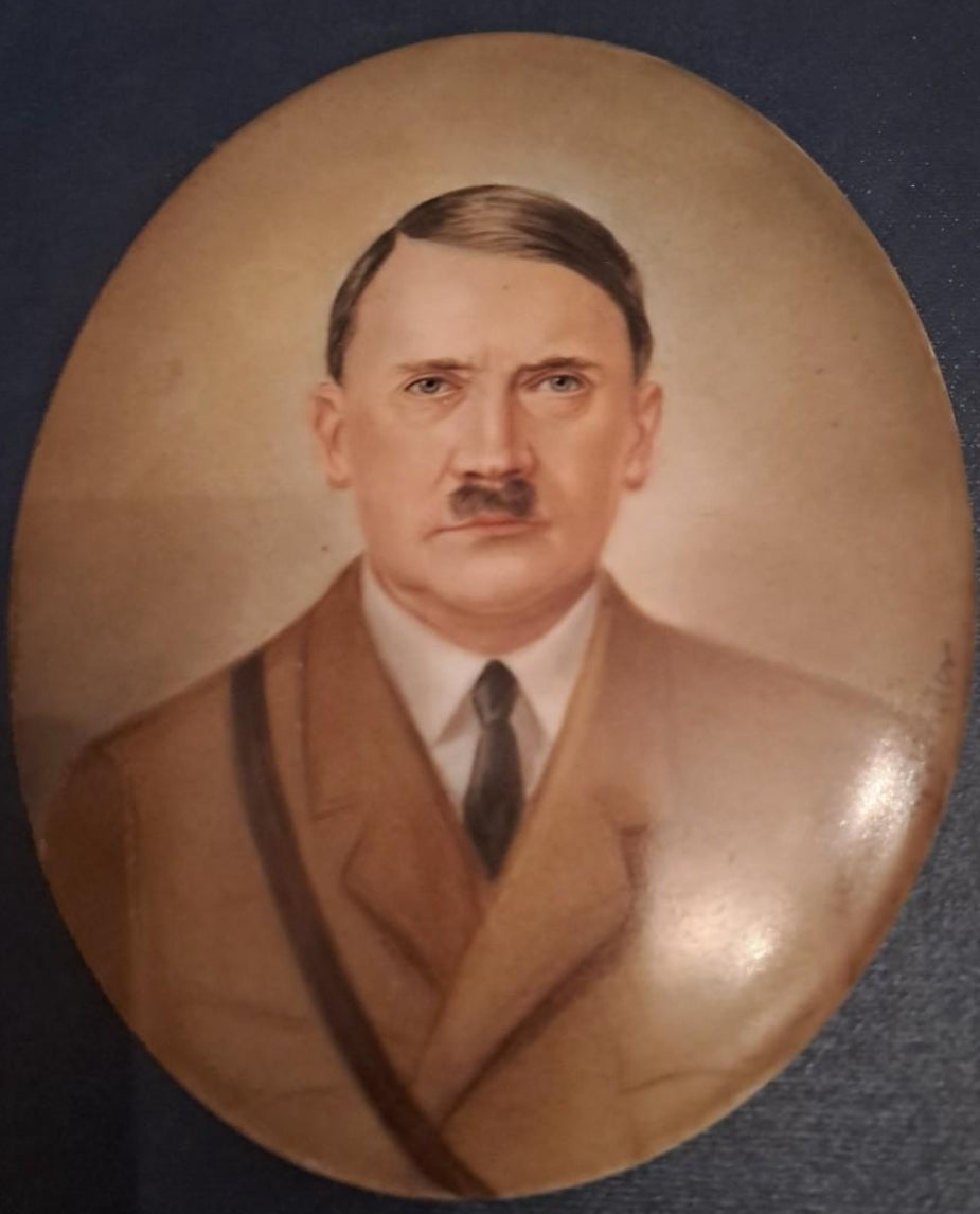 Painted portrait of Adolf Hitler