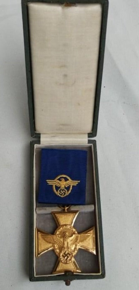 German medal of merit for 25 years of service in the police