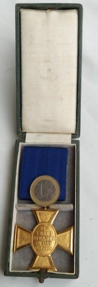German medal of merit for 25 years of service in the police