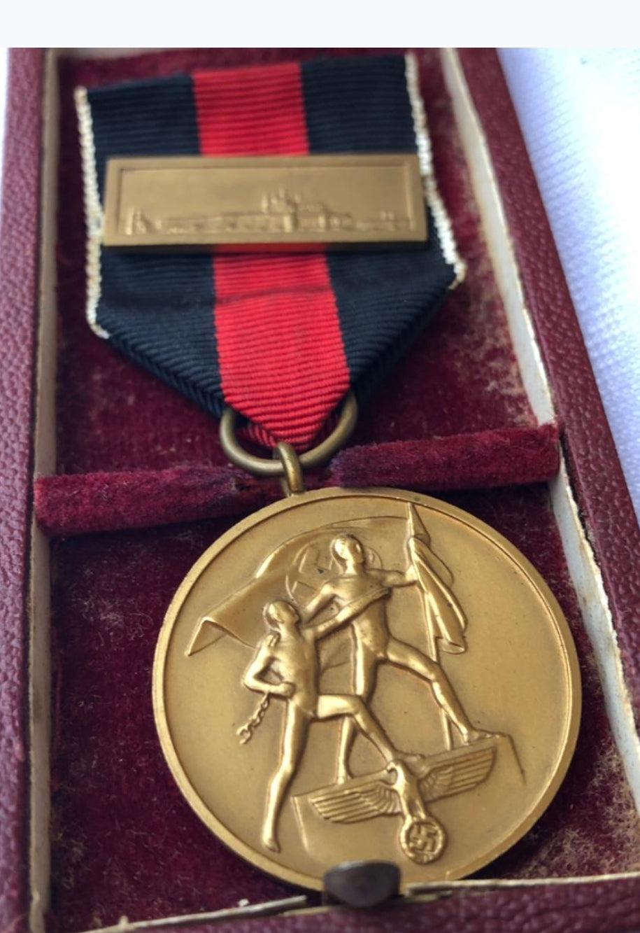 Sudeten medal with Prague pin