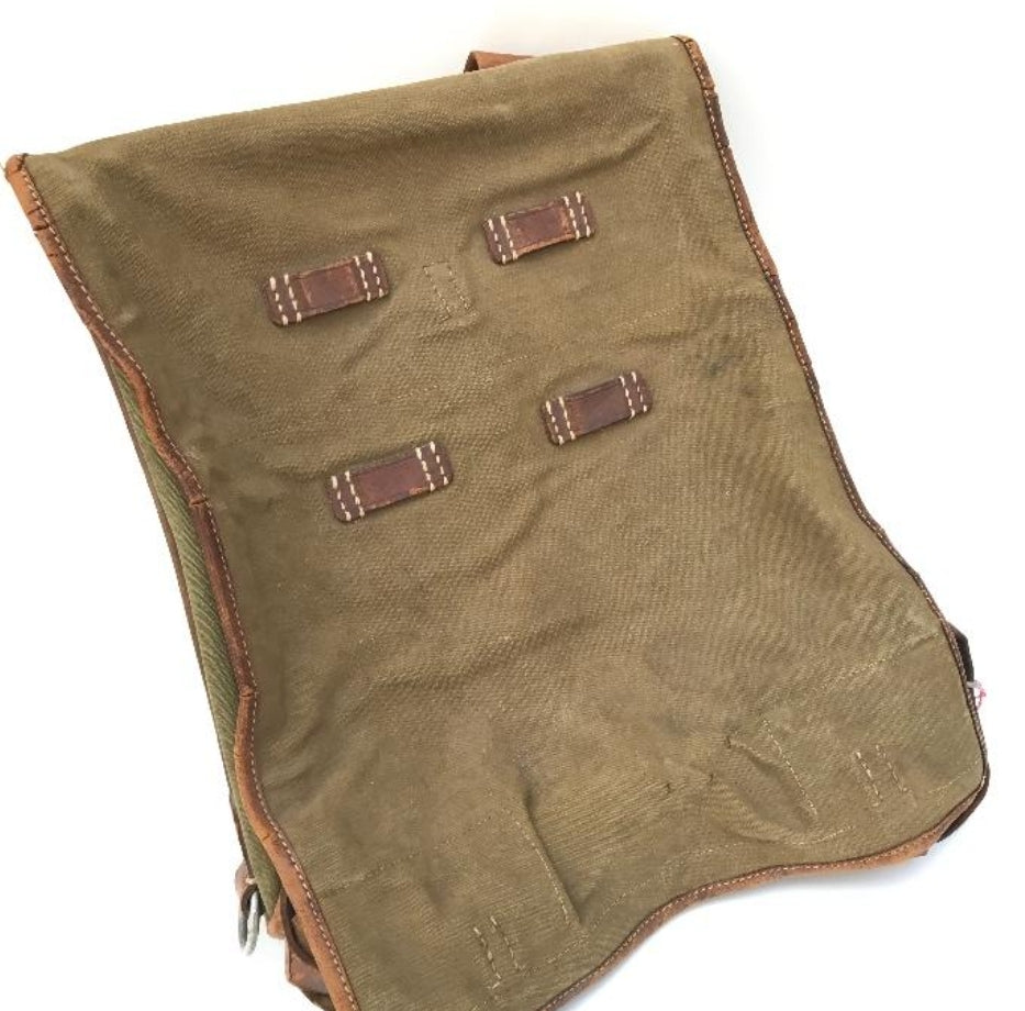 Rucksack oder Tornister aus Deutschland aus dem Zweiten Weltkrieg.