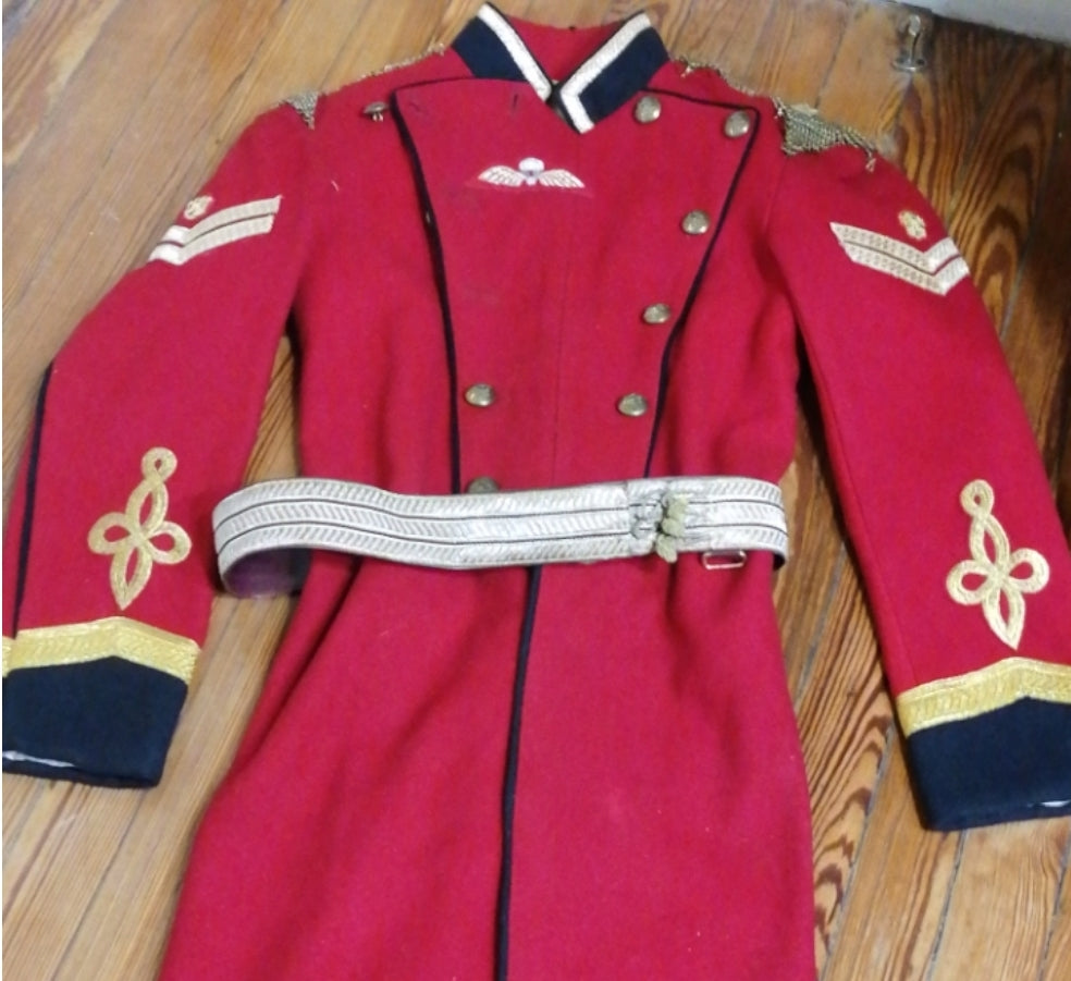 UNIFORM DER PRÄSIDENTSCHAFTSGARDE VON INDIEN 