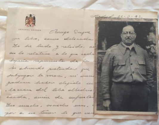 Carta, retrato y firma del General Aranda 