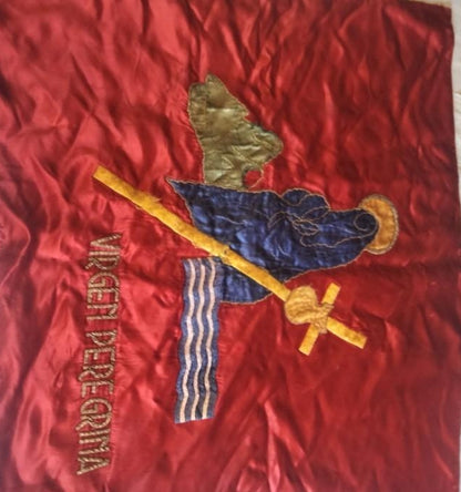 Bandera peregrina virgen falangista 