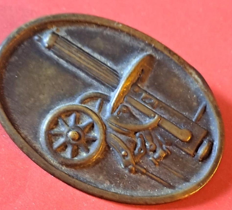 Republic Machine Gun Badge