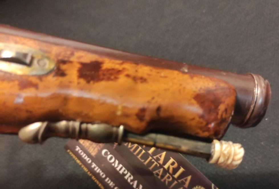 Spanische Kolbenpistole aus dem 19. Jahrhundert 