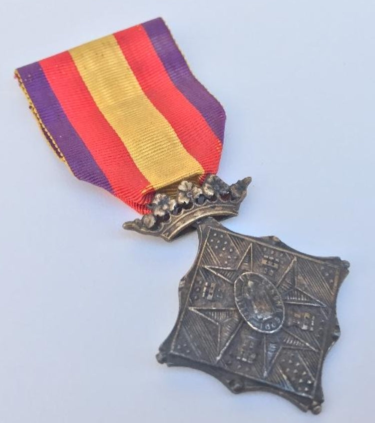 Medal for the centenary of the Battle of Gerona. Silver category.