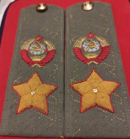 Soviet general shoulder pads