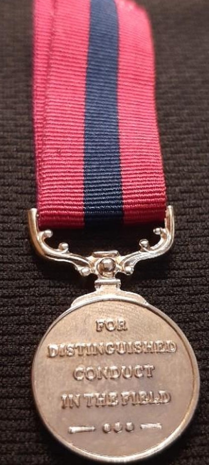 Miniatura de medalla de campaña británica. 