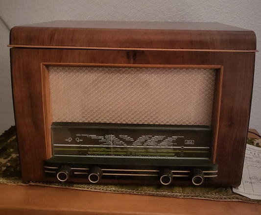 Radio and record player 1953