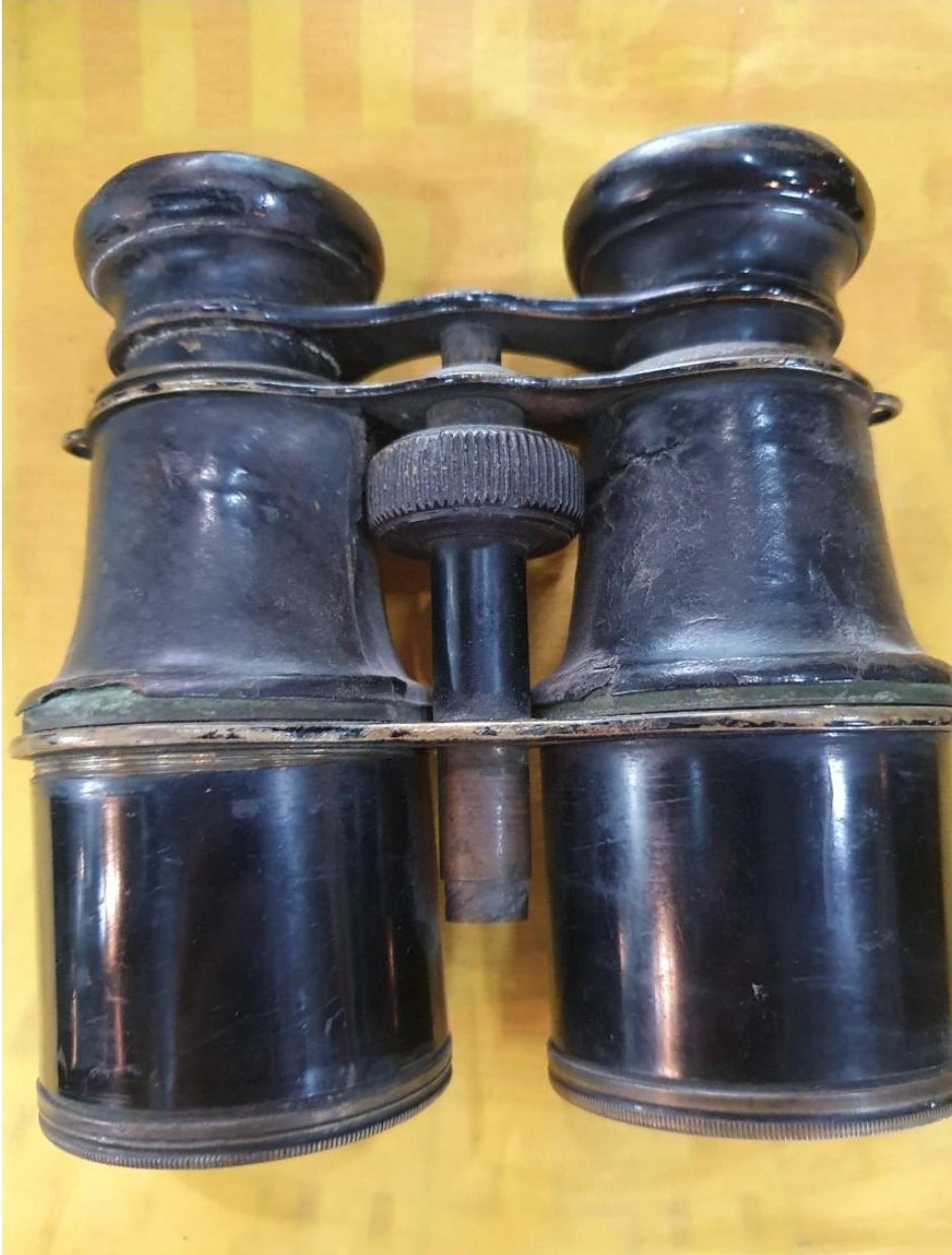 Military binoculars