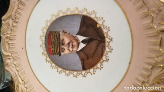 Period ceramic plate with images of Petain