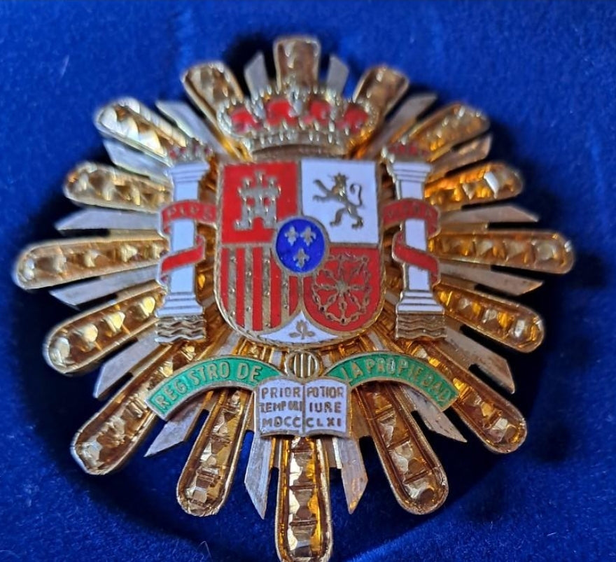 Land Registrar Badge