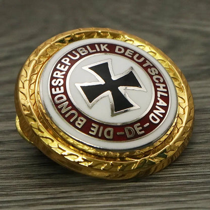 Germany WW2 Cross Gilding Medal Badge Brooch Pin Medal Emblem High Quality Metal Medal Album Christmas Gifts
