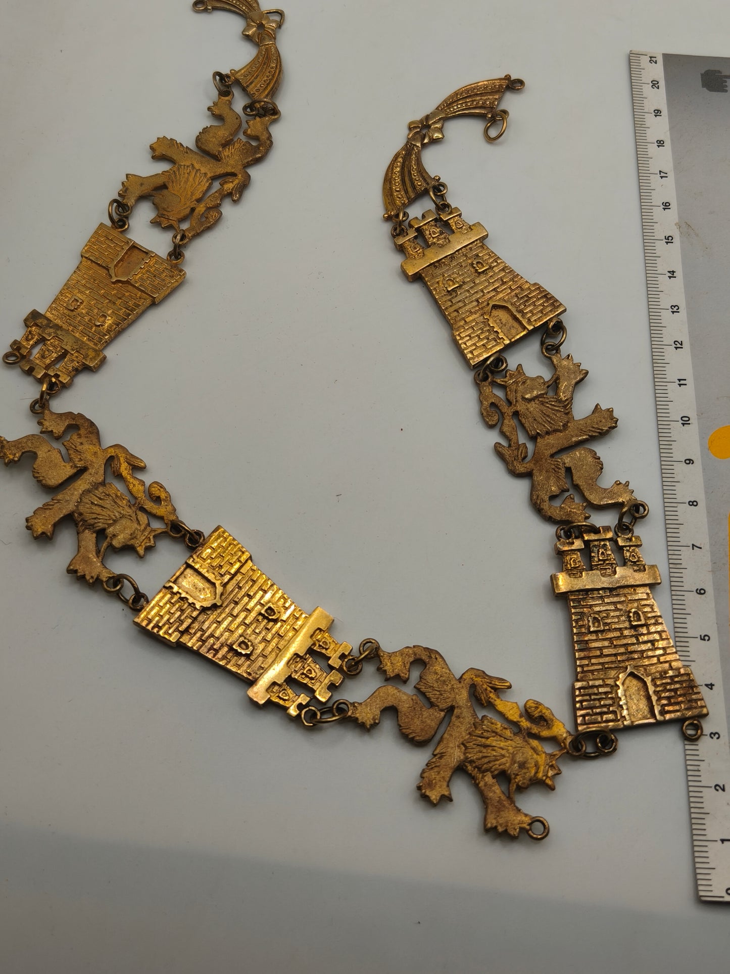 Collar Order Spain. Lion and Tower.