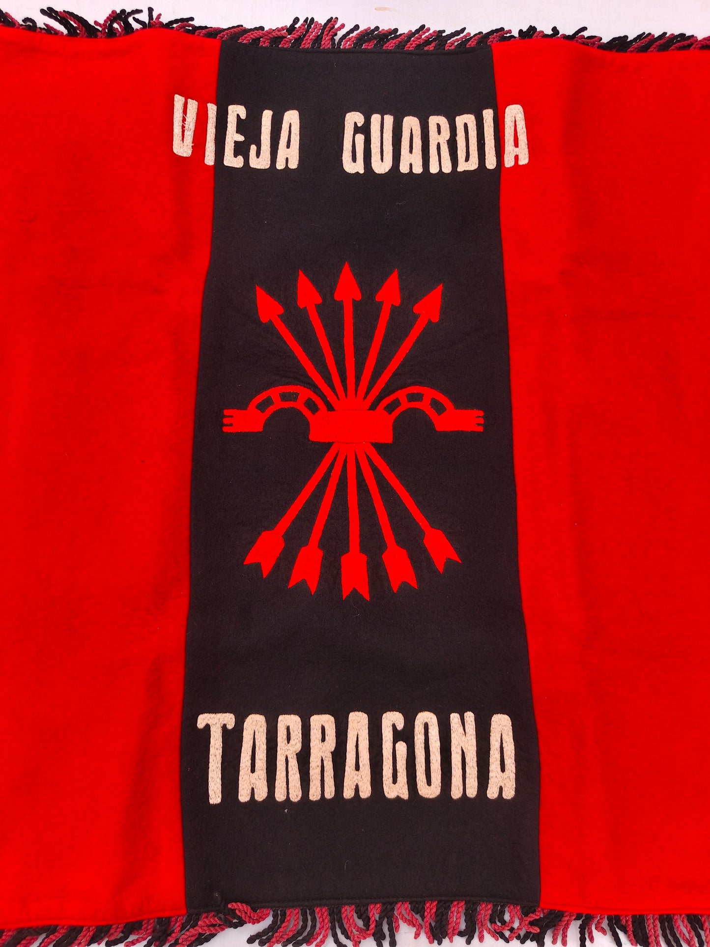 Bandera de Vieja Guardia Falange. Época de Franco España.