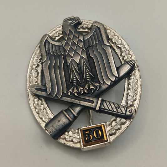 General Assault Badge, 50 Assaults, 1957 Model. Germany.