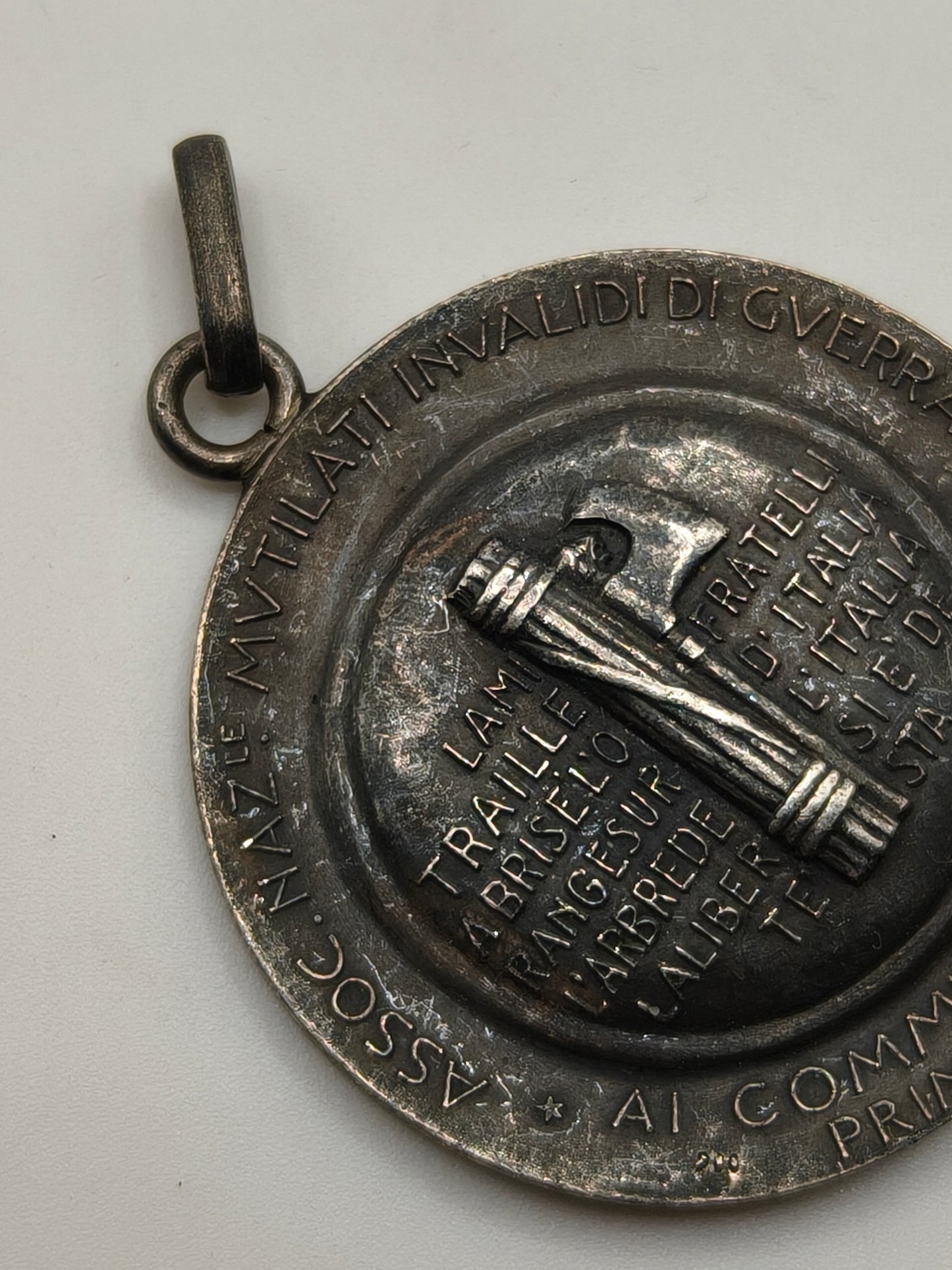 Disabled Servicemen's Association commemorative medal.  1926 Italy. Silver.