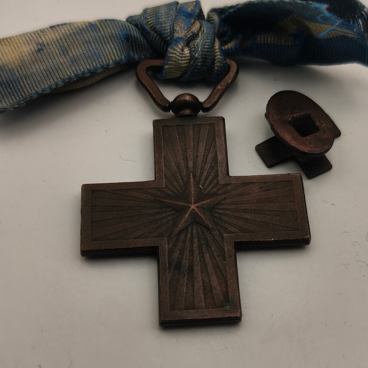 Military Italian Cross Medal. IIWW for Woman.