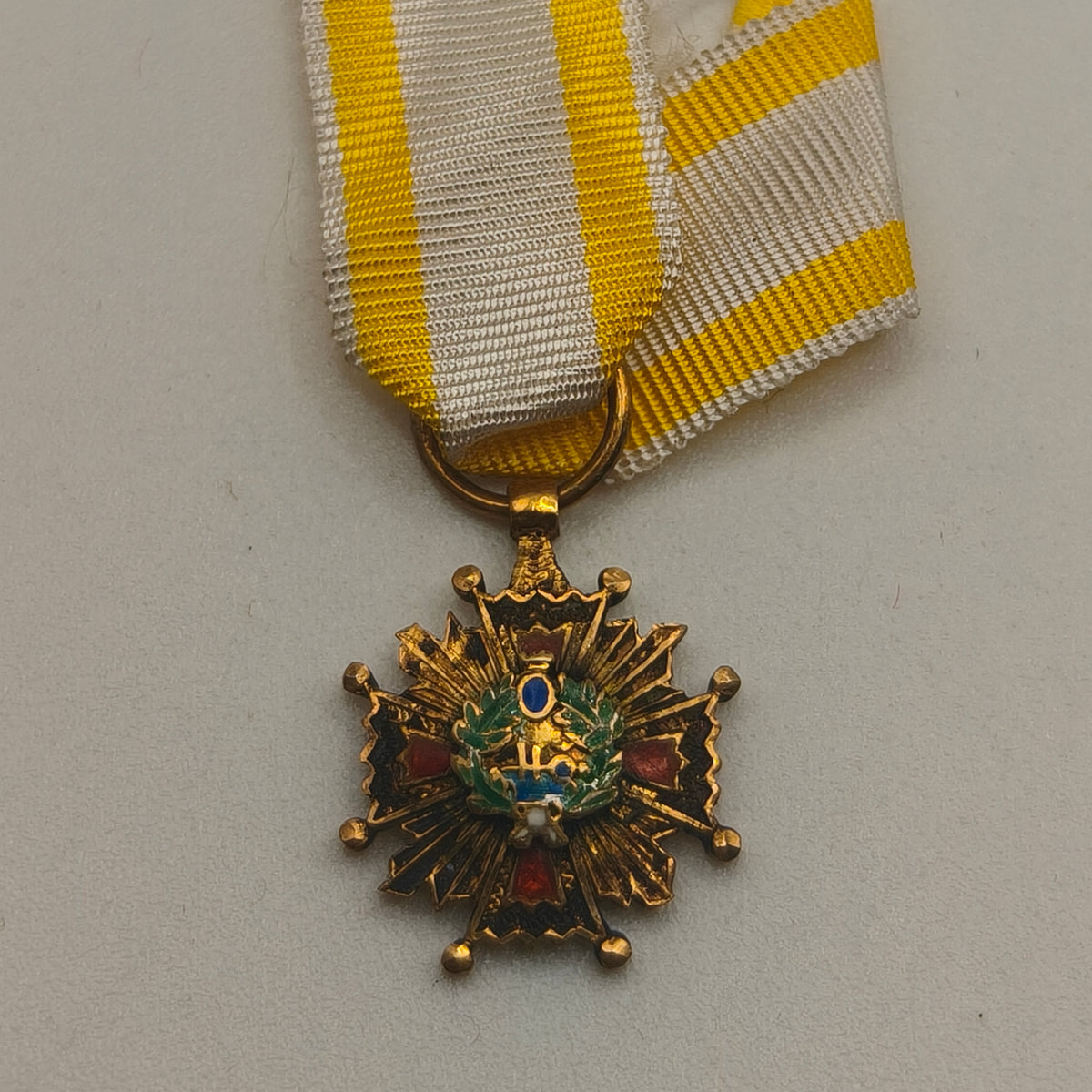 Mini Medal Order of Isabel la Catolica, Grand Cross with ribbon. Spain.
