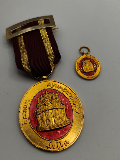 Medalla mérito ciudad de Avila