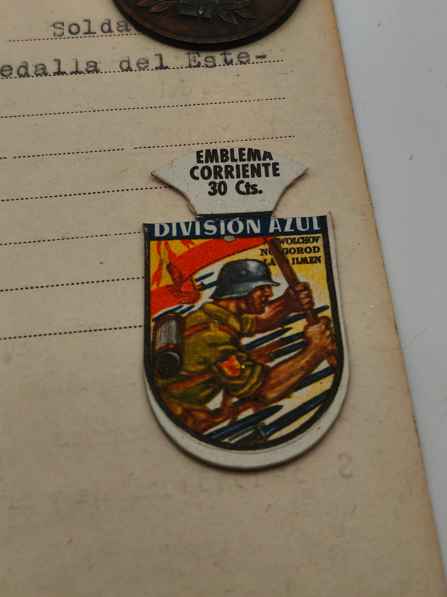Medalla anti bolchevique con documento división azul. IIWW