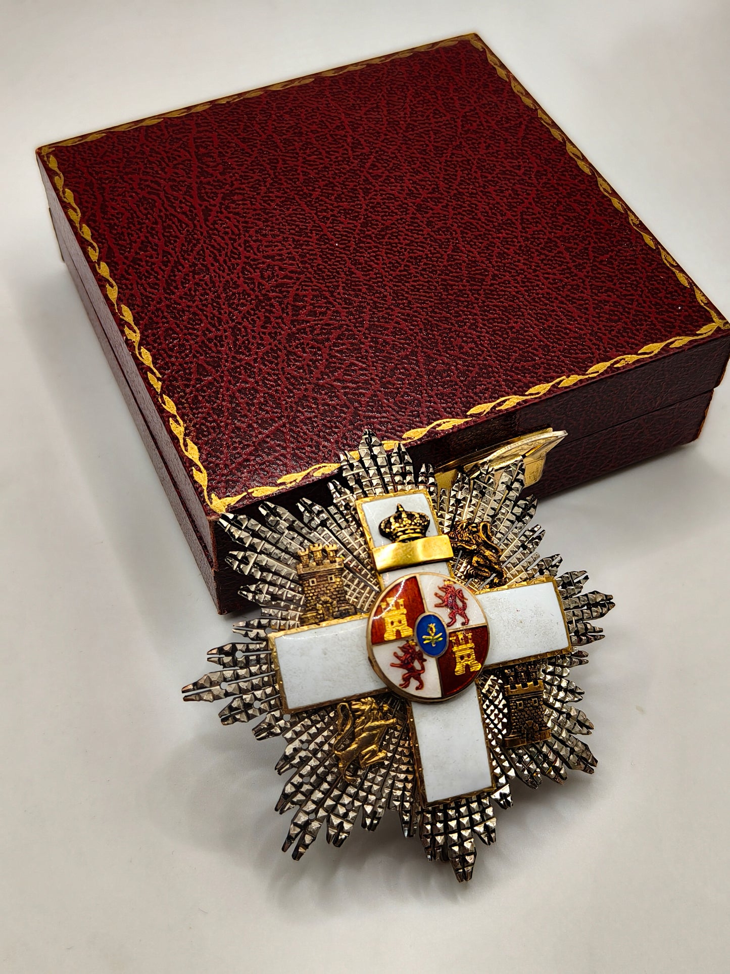 White Merit order Grand Cross. Oficial Spanish Army.