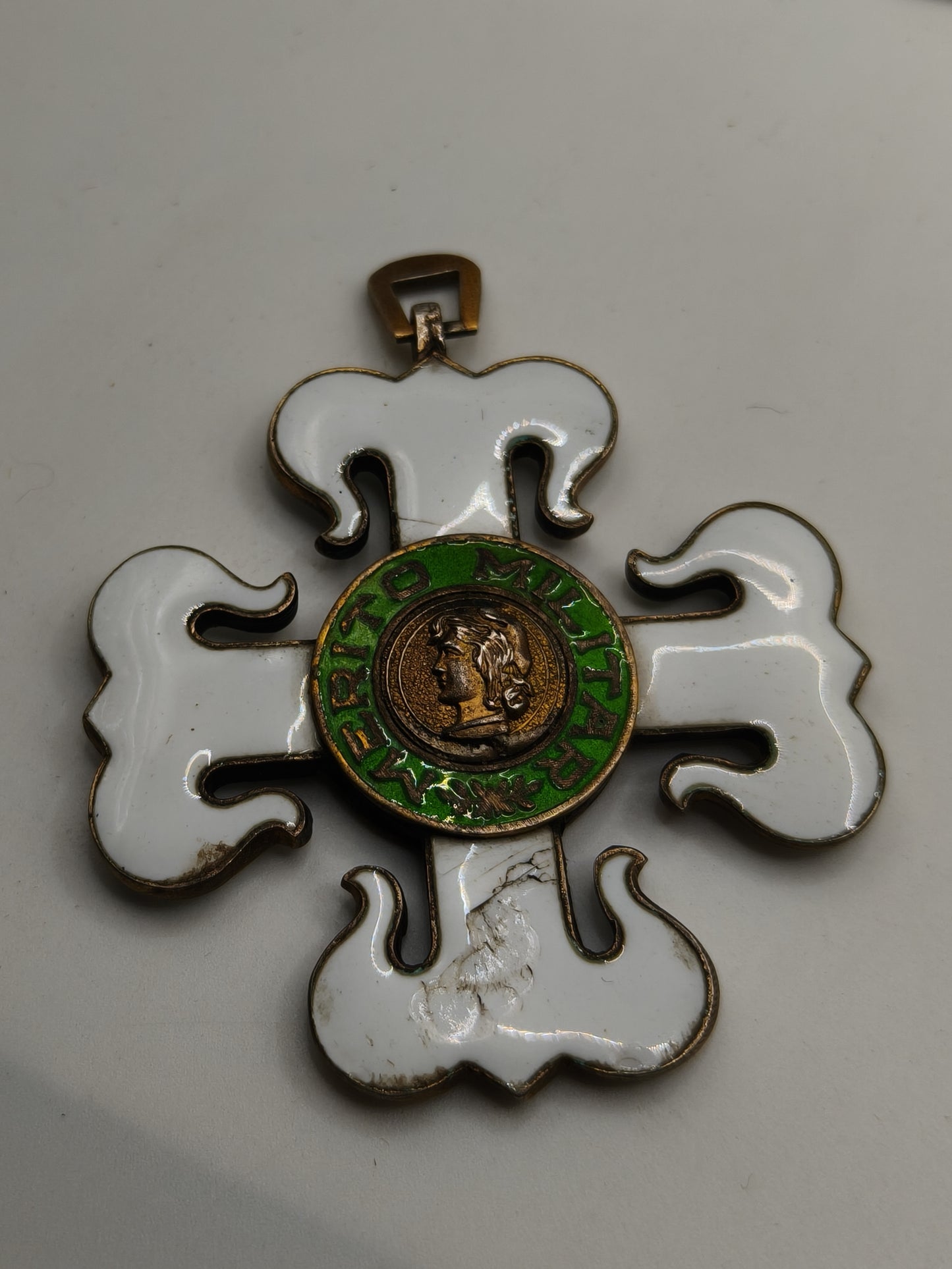 Medalla Orden Mérito militar. Categoría Gran cruz. Brasil.