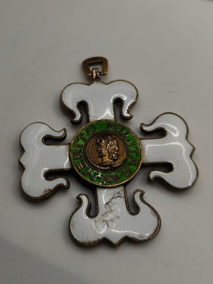 Medalla Orden Mérito militar. Categoría Gran cruz. Brasil.