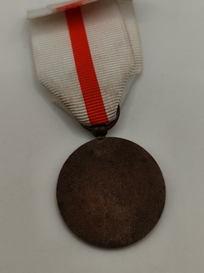 Medalla cruz roja esmaltada. España