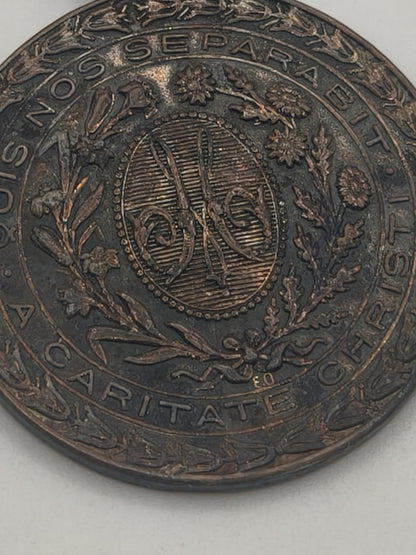 Charity Order Carlist medal. Charles VII Spain. Margaritas