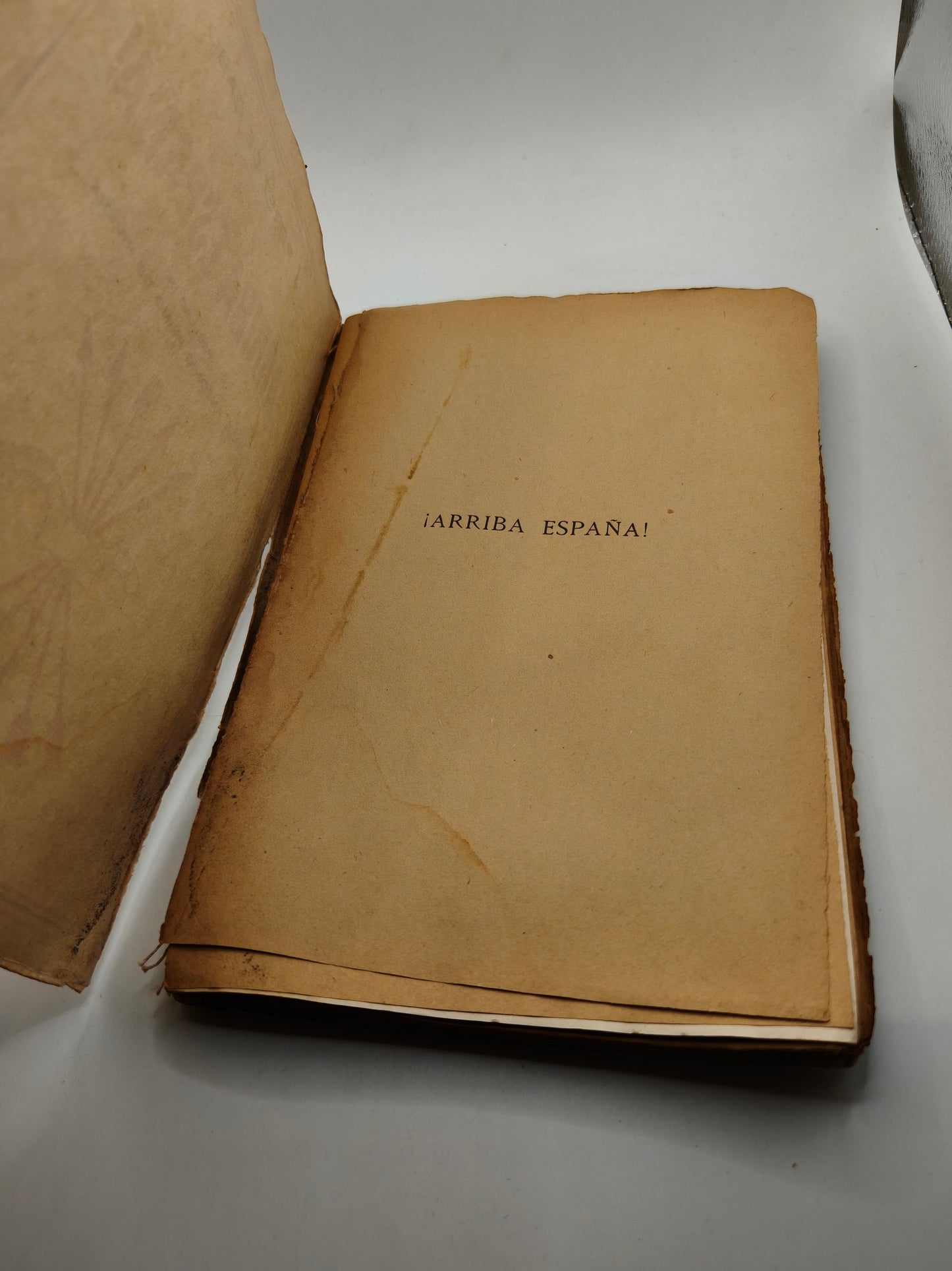 Libro de Falange 1935 !Arriba España!. España