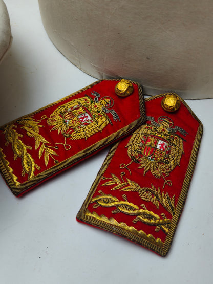 Spanish Diplomatic Paulettes and Cap. Franco's Period.