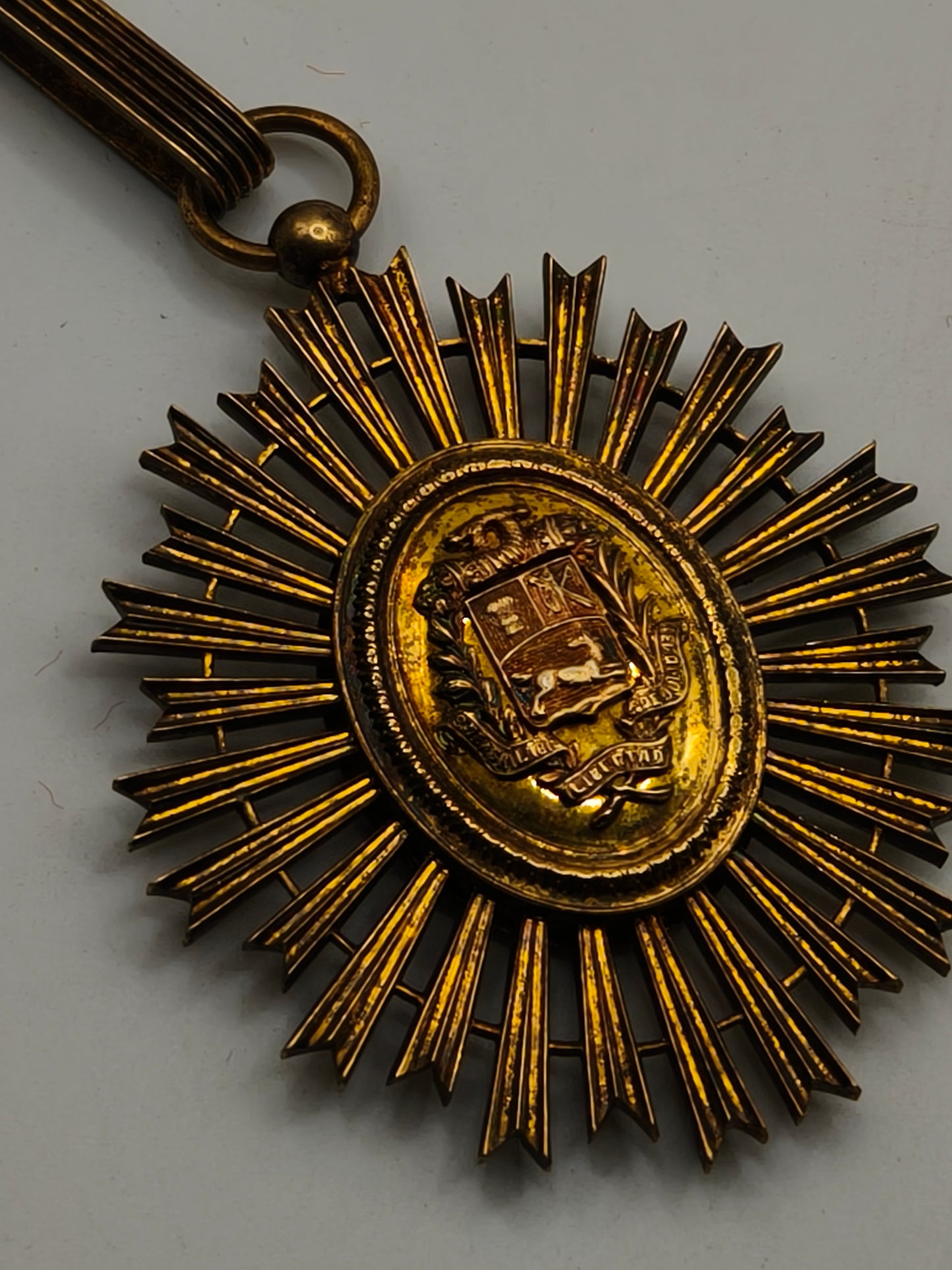 Medalla Orden de Bolivar. Colombia.