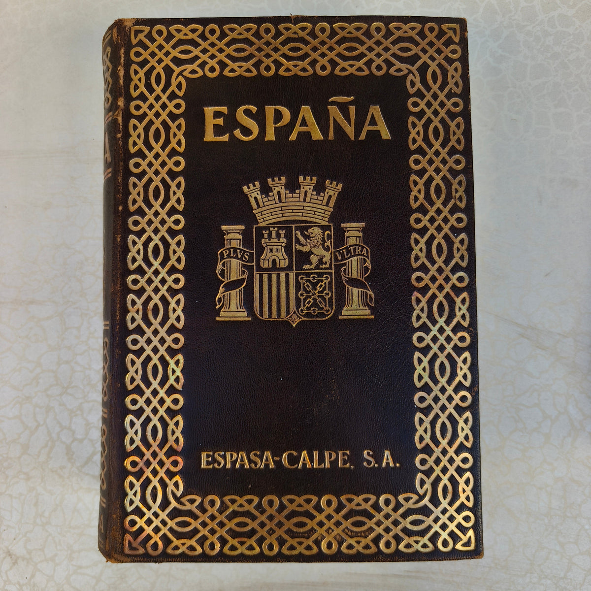 II Republic Period Book. Original.